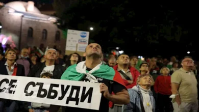 للمرة الثالثة في 3 أسابيع.. عشرات آلاف المتظاهرين في صوفيا يُطالبون برحيل الحكومة