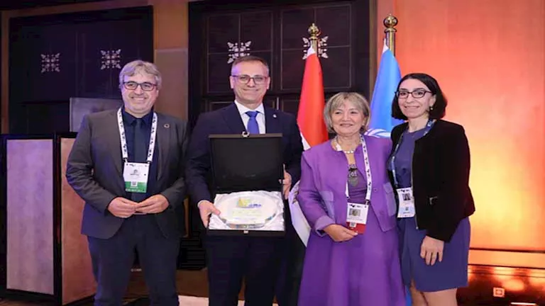 مصر تُسلم جائزة إسطنبول للمدينة صديقة البيئة لمدينة ملقا الإسبانية