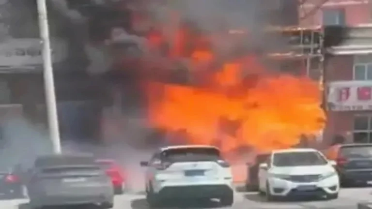 مكون من 4 طوابق.. وفاة 12 شخصا إثر اندلاع حريق بمبنى سكني جنوب الصين