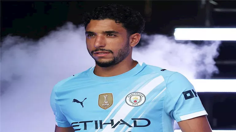 نادٍ انجليزي عملاق يهتم بضم عمر مرموش.. ما التفاصيل؟