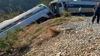 نجا 139 راكبا.. مصرع 13 شخصًا وإصابة 98 آخرين إثر انحراف قطار عن القضبان بالمكسيك