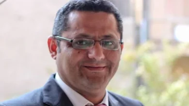 نقيب الصحفيين يعلق على تحرك الحكومة لمواجهة الشائعات.. ماذا قال؟