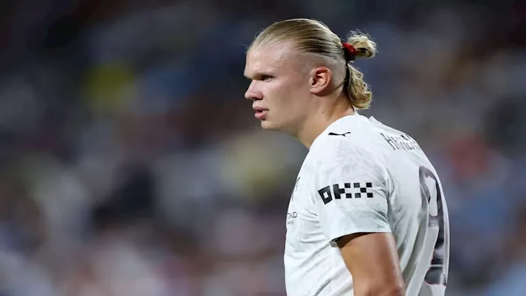 هالاند يكشف لأول مرة كواليس انتقاله لمانشستر سيتي وعلاقته بالكحول