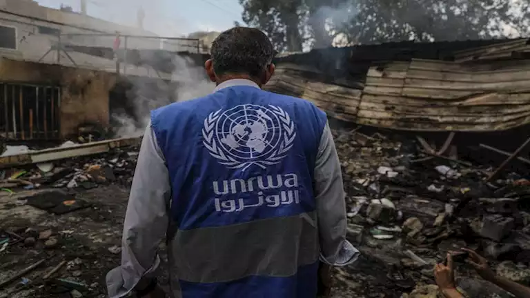 هل تدرس أمريكا فرض عقوبات متعلقة بالإرهاب على الأونروا؟