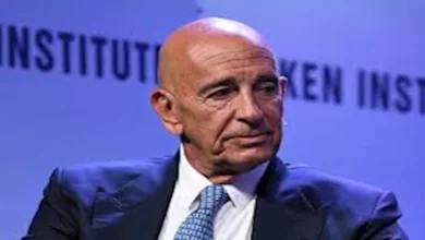 هل سيُحدد المبعوث الأمريكي لـ نتنياهو خطوطًا حمراء بخصوص سوريا؟