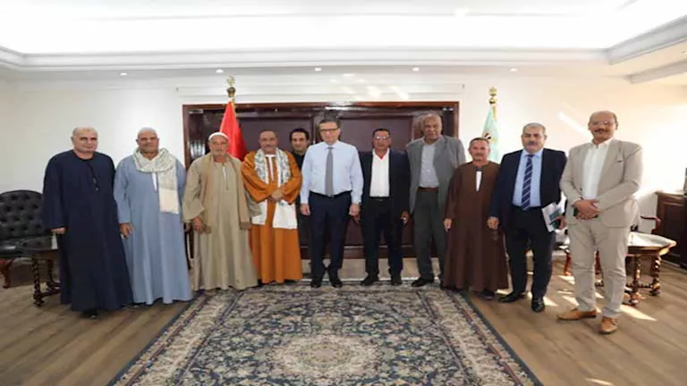 وزير الزراعة يستقبل وفدًا من مزارعي البحيرة وأسوان ليبحث رفع الأعباء عن كاهلهم