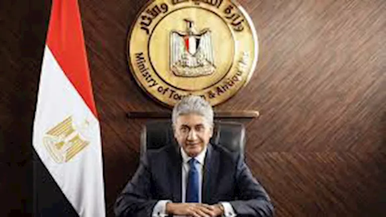 وزير السياحة: التكنولوجيا وحدها لا تكفي للتواصل مع السائحين