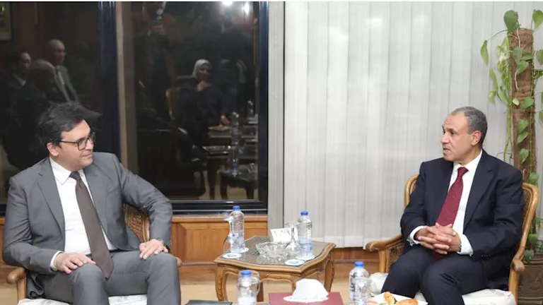 وزيرا الثقافة والخارجية يبحثان تعزيز الحضور الدولي بمعرض الكتاب