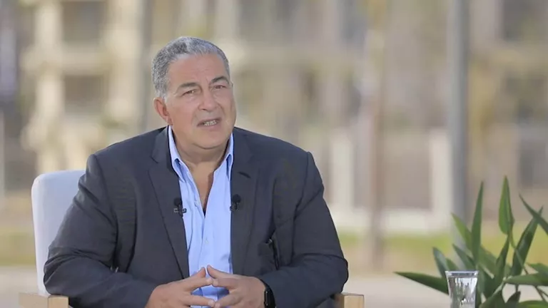 ياسين منصور: أتوقع وصول النمو الاقتصادي إلى 5%.. ويطالب بخفض أسرع للفائدة